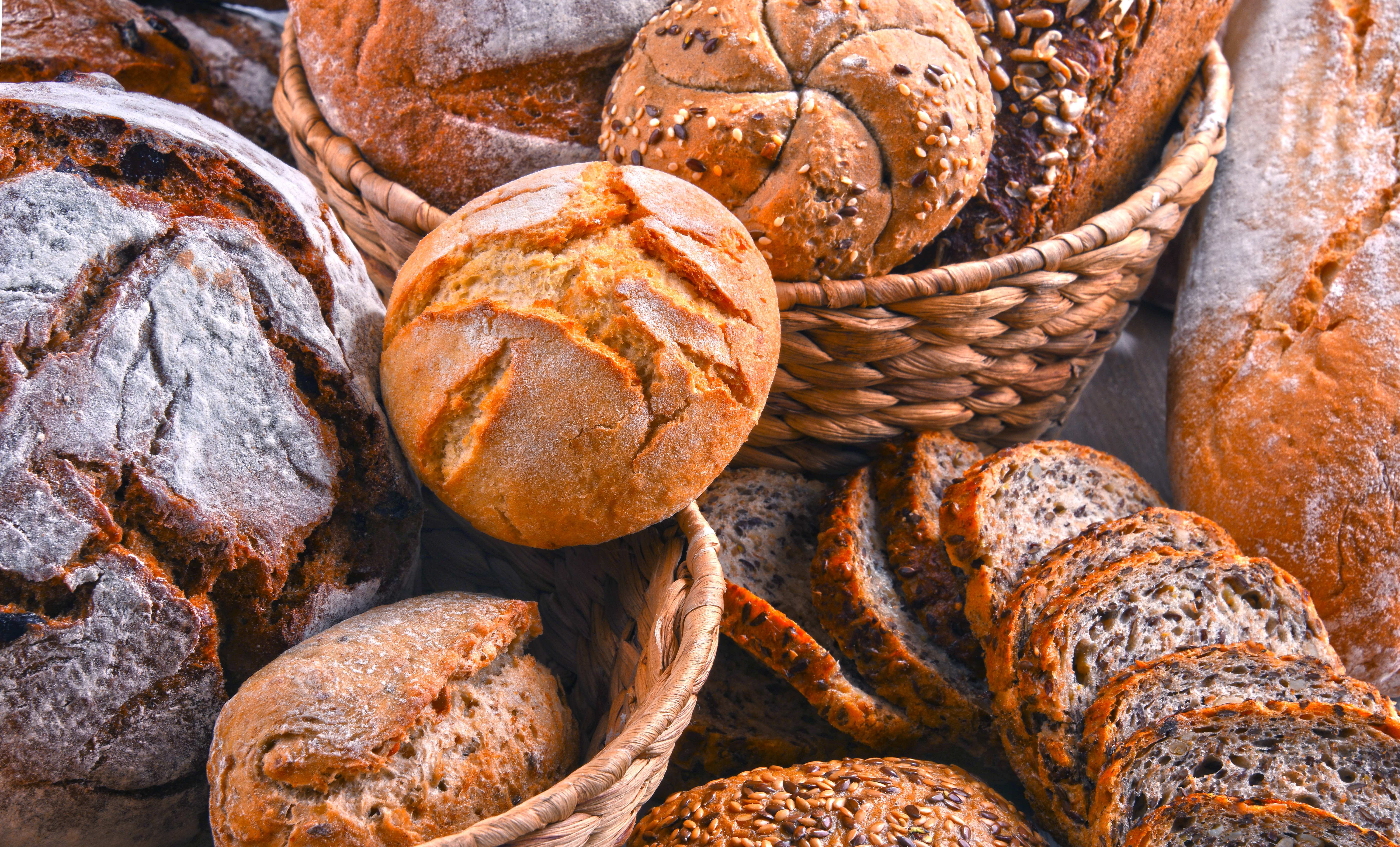 Composition with assorted bakery products